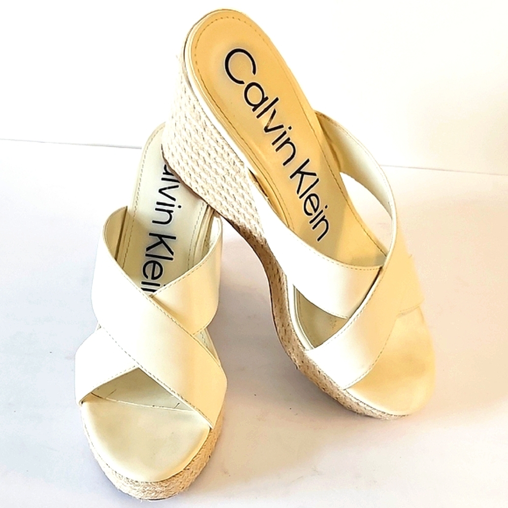 Calvin Klein Cream Crisscross Espadrille Wedge Sandals 10